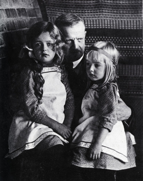 Sibelius and daughters, Heidi and Margaret (image)